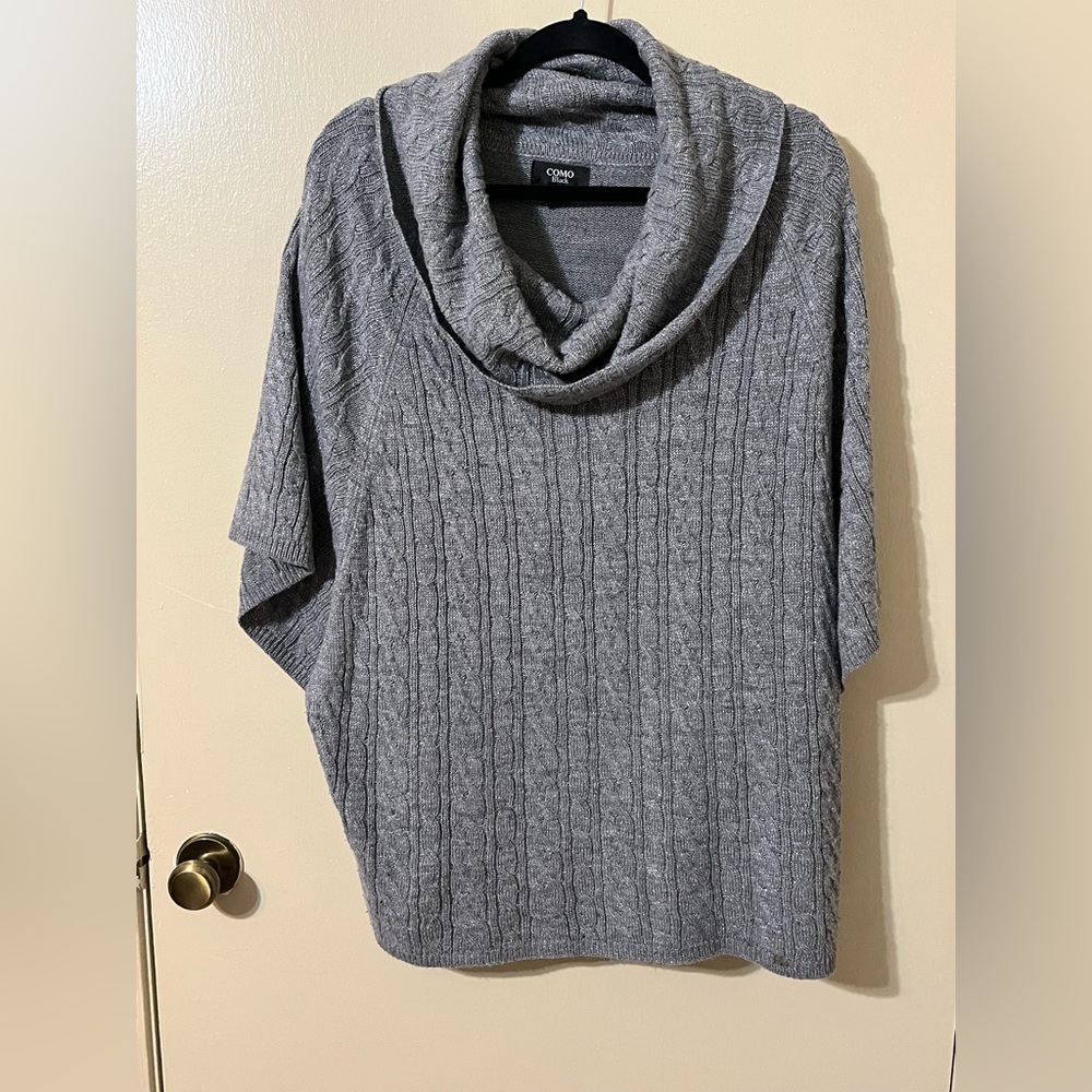 Como Black Sweater